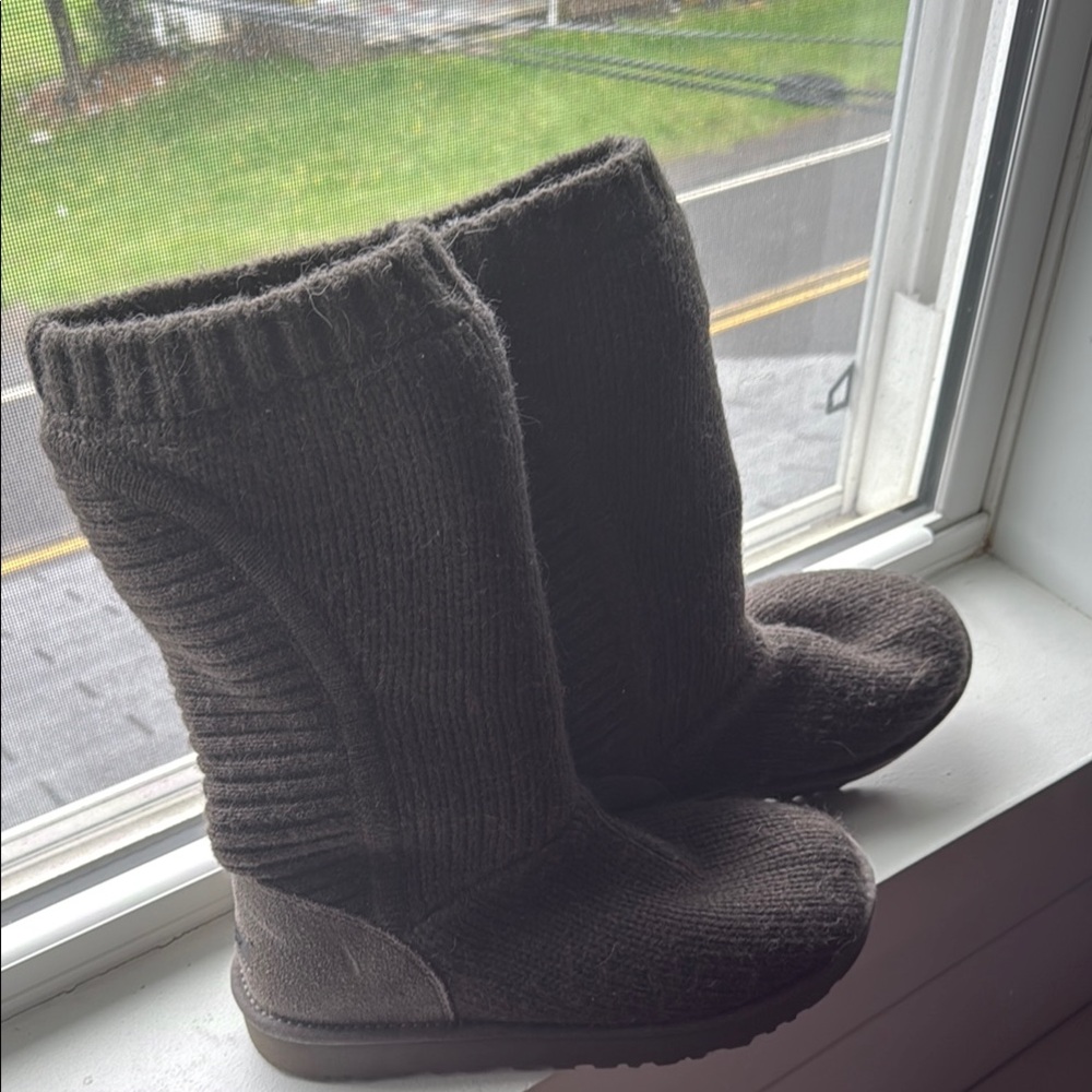 Cozy Knit Tall UGG Boots size 9